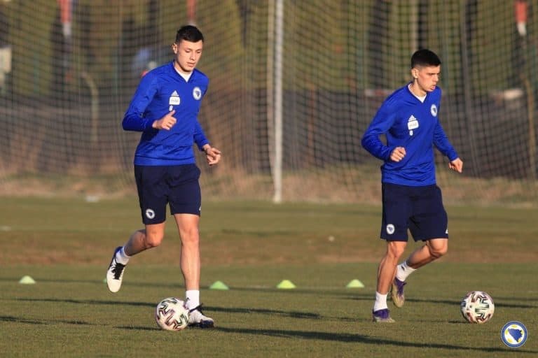 BiH napada Kostariku