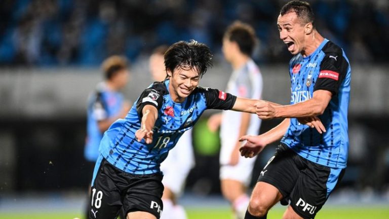 Ulsan i Seoul jure korejski Juve