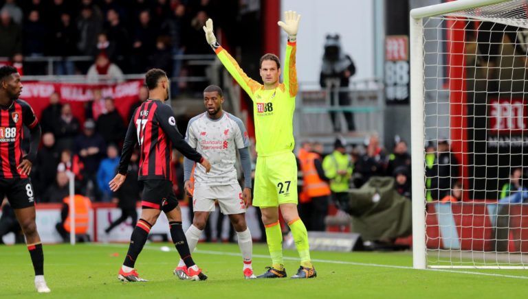 Asmir Begović potpisuje za Everton