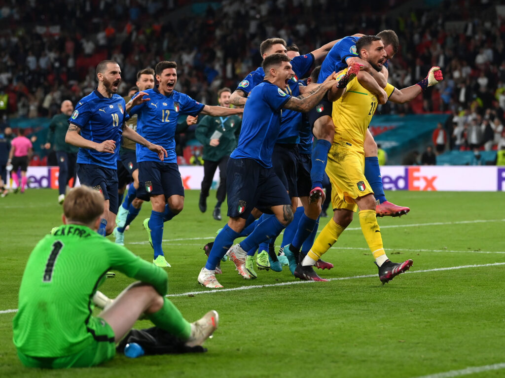nogometni klasik u prvom kolu kvalifikacija za euro: u napulju italija dočekuje englesku